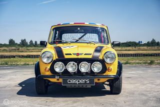 Austin Mini 1000 Super de Luxe | Britax tribute