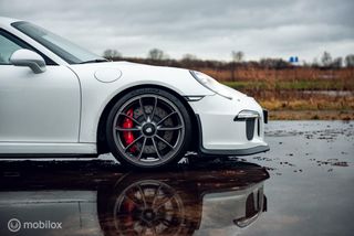 Porsche 911 3.8 GT3