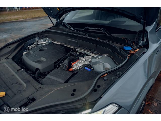 Volvo XC90 2.0 T8 Recharge AWD R-Design | Pano | B&W audio