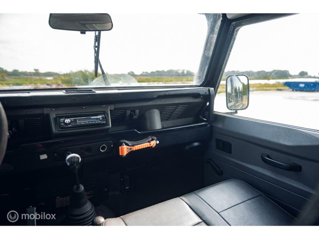 Land Rover Defender Td5 90" Hard Top | Snorkel | Grijs kent.
