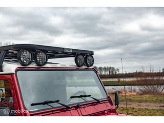 Land Rover Defender 2.5 Tdi 90" Hard Top | Rood | Dakrek