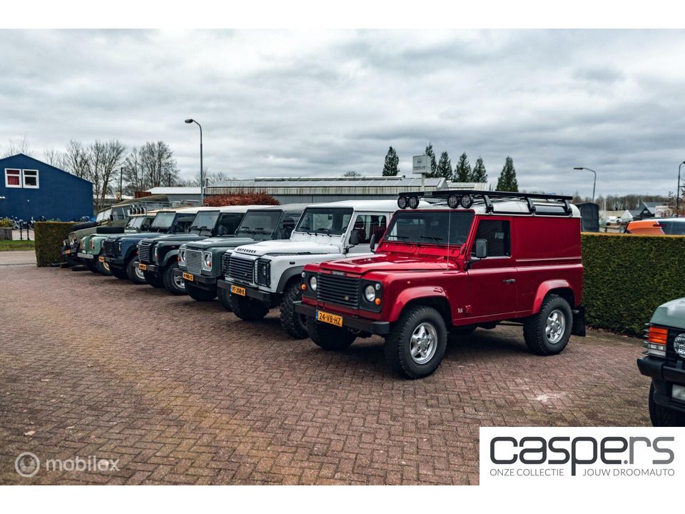 Land Rover Defender 2.5 Tdi 90" Hard Top | Rood | Dakrek