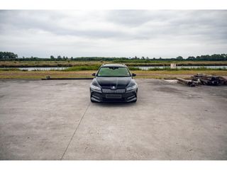 Škoda Superb Combi 1.4 TSI iV Sportline Business | PANO | TREKHAAK | STOELVERW. V+A | VOORRUIT VERW. | ADAPTIVE CRUISE