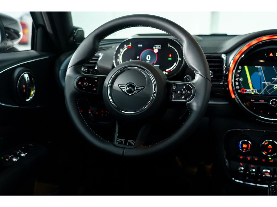 MINI Clubman 2.0 Cooper S - YOURS | LEDER | PANO | DIGI DASH | HEAD-UP | ELEKTR.VERSTELBARE STOELEN | STOEL VERW.