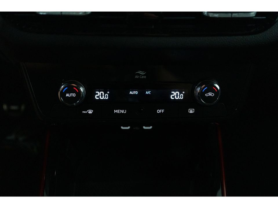 Škoda Fabia 1.0 TSI Monte Carlo | CLIMA | PDC | DAB | NAVI via APPLE CAR PLAY | SPORT INTERIEUR