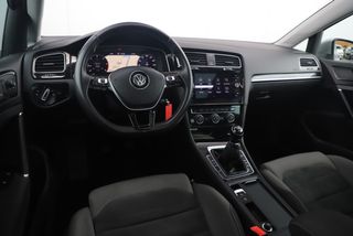 Volkswagen GOLF Variant 1.6 TDI Highline 116PK Virtual Cockpit Full LED Ergocomfort Sportstoelen 17 inch LMV Navigatie Carplay Android Bluetooth PDC Adaptive Cruise Stoelverwarming