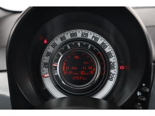 Fiat 500 1.0 Hybrid Cult 69PK Navigatie Airco Radio Bluetooth LMV PDC Zwarte Hemel