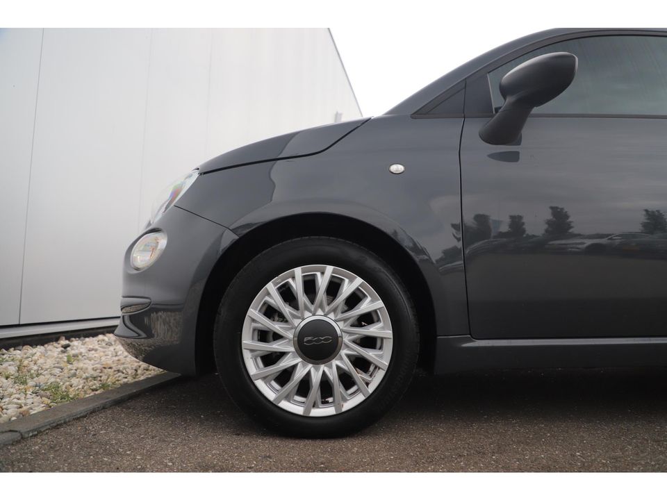 Fiat 500 1.0 Hybrid Cult 69PK Navigatie Airco Radio Bluetooth LMV PDC Zwarte Hemel