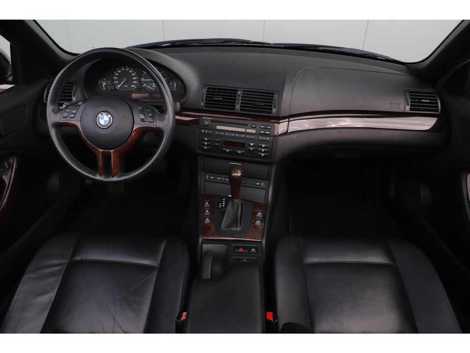 BMW 3 Serie Cabrio 318Ci Executive LCI Automaat Stoelverwarming Softtop + Hardtop Cruise Radio 16 inch LMV NAP