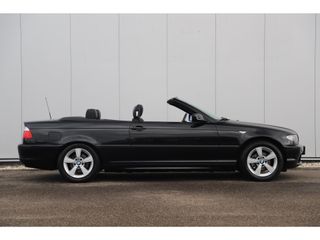 BMW 3 Serie Cabrio 318Ci Executive LCI Automaat Stoelverwarming Softtop + Hardtop Cruise Radio 16 inch LMV NAP