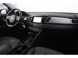 Kia Niro 1.6 GDi Hybrid DynamicLine Automaat Half Leder Navigatie Camera Lane Assist Clima Cruise PDC Carplay Android Bluetooth LED