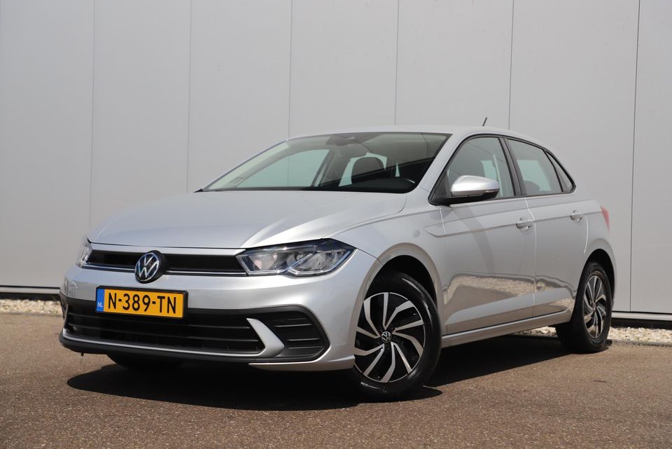 Volkswagen Polo 1.0 TSI Life 95PK NAP NIEUWSTE MODEL! Virtual Cockpit 15 inch LMV Radio Carplay Android Bluetooth Navigatie Achteruitrijcamera Adaptive Cruise LED