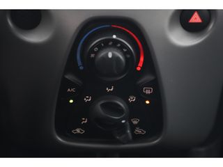 Peugeot 108 1.0 e-VTi Active Radio Airco Bluetooth Elektrische Ramen Centrale Vergrendeling