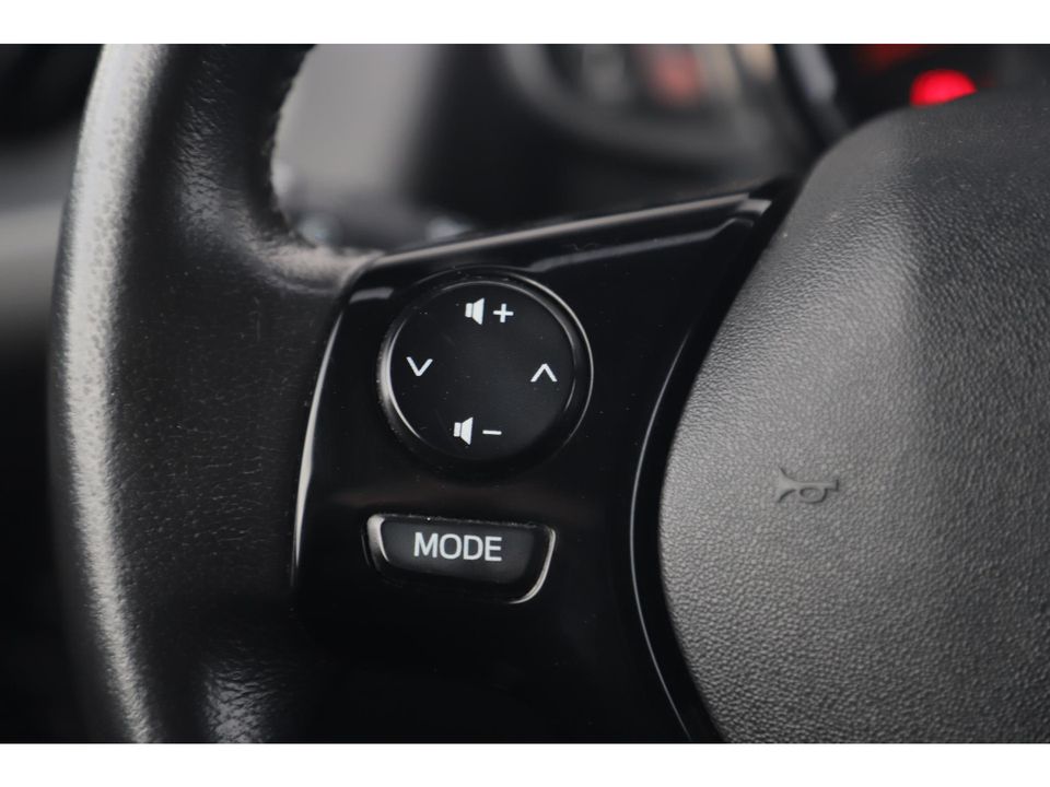 Peugeot 108 1.0 e-VTi Active Radio Airco Bluetooth Elektrische Ramen Centrale Vergrendeling