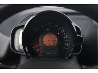 Peugeot 108 1.0 e-VTi Active Radio Airco Bluetooth Elektrische Ramen Centrale Vergrendeling