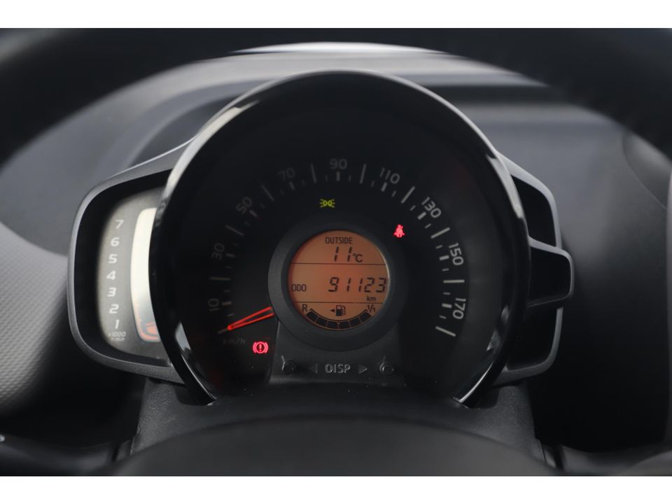 Peugeot 108 1.0 e-VTi Active Radio Airco Bluetooth Elektrische Ramen Centrale Vergrendeling