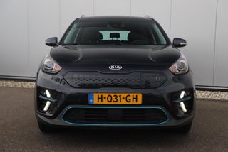 Kia e-Niro DynamicLine 64 kWh Automaat Half Leder Keyless Navigatie Achteruitrijcamera Clima Adaptive Cruise Lane Assist PDC