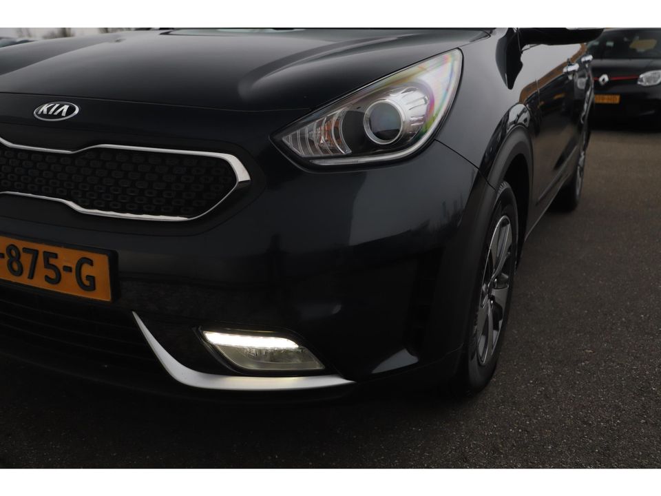 Kia Niro 1.6 GDi Hybrid DynamicLine Automaat Half Leder Navigatie Camera Lane Assist Clima Cruise PDC Carplay Android Bluetooth LED