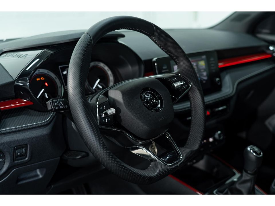 Škoda Fabia 1.0 TSI Monte Carlo | CLIMA | DAB | PDC | LED | NAVI via APPLE CAR PLAY | SPORT INTERIEUR