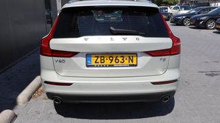 Volvo V60 2.0 T5 Momentum | Leder | Led | Media | Elelktr a klep