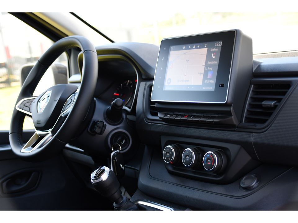 Renault Trafic 2.0 dCi 130 T30 L2H1 Luxe Black Edition Camera, Cruise, 2 x Schuifdeur, Carplay, Multimedia, 130PK,