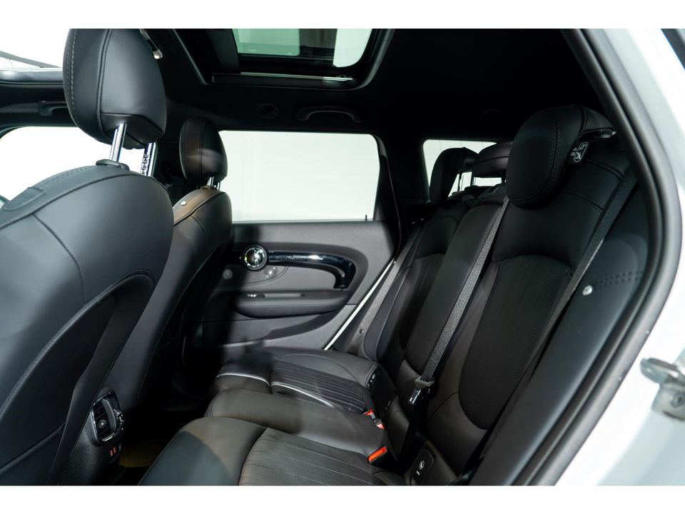 MINI Clubman 2.0 Cooper S - YOURS | LEDER | PANO | DIGI DASH | HEAD-UP | ELEKTR.VERSTELBARE STOELEN | STOEL VERW.