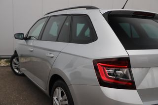 Škoda Fabia Combi 1.0 TSI Sport 95PK RS Stoelen Navigatie Airco Keyless Cruise 16 inch LMV PDC Getint Glas Zwarte Hemel