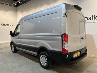 Ford Transit 2.0 TDCI L2H2 Trend 130 PK Automaat / Euro 6 / Airco / Camera / Cruise Control / Navigatie / CarPlay / Xenon / 89.500 KM !!