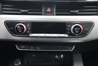 Audi A4 Avant 35 TDI S-Line Sport 164PK Automaat Trekhaak Half Leder Virtual Cockpit Ambianceverlichting Groot Navigatie Draadloos Carplay Android Elektrische Achterklep Clima Cruise PDC 18 inch LMV