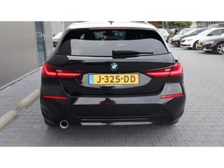 BMW 1-serie 118i Executive Ed. | Sport | Led | Media | 140pk | Mooi