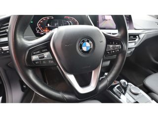 BMW 1-serie 118i Executive Ed. | Sport | Led | Media | 140pk | Mooi