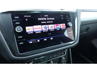 Volkswagen Tiguan 1.5 TSI CL Bns | R-line | Led | Apple carplay | 19 Inch VERKOCHT