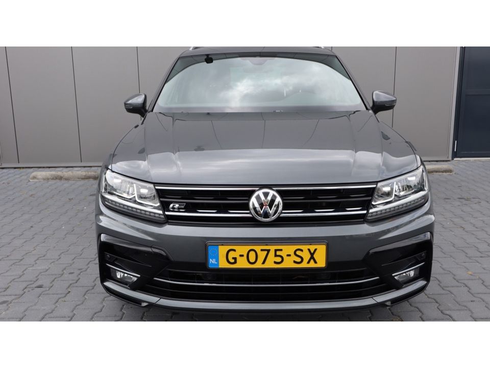 Volkswagen Tiguan 1.5 TSI CL Bns | R-line | Led | Apple carplay | 19 Inch VERKOCHT