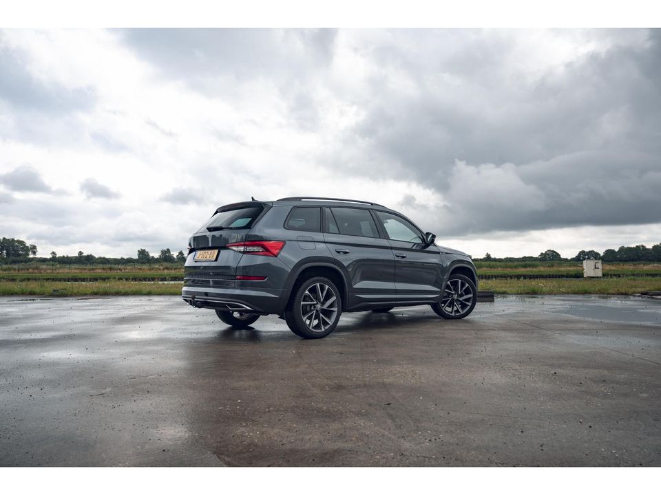 Škoda Kodiaq 1.5 TSI Sportline Business 7p. | LEDER | PANO | TREKHAAK | ADAPTIVE CRUISE