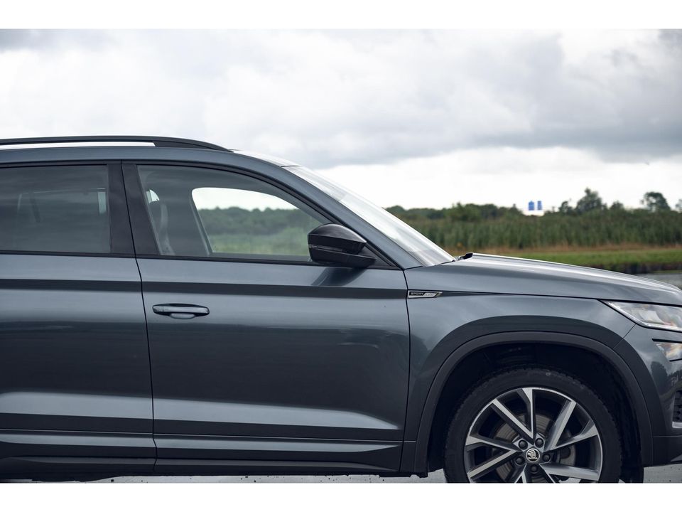 Škoda Kodiaq 1.5 TSI Sportline Business 7p. | LEDER | PANO | TREKHAAK | ADAPTIVE CRUISE