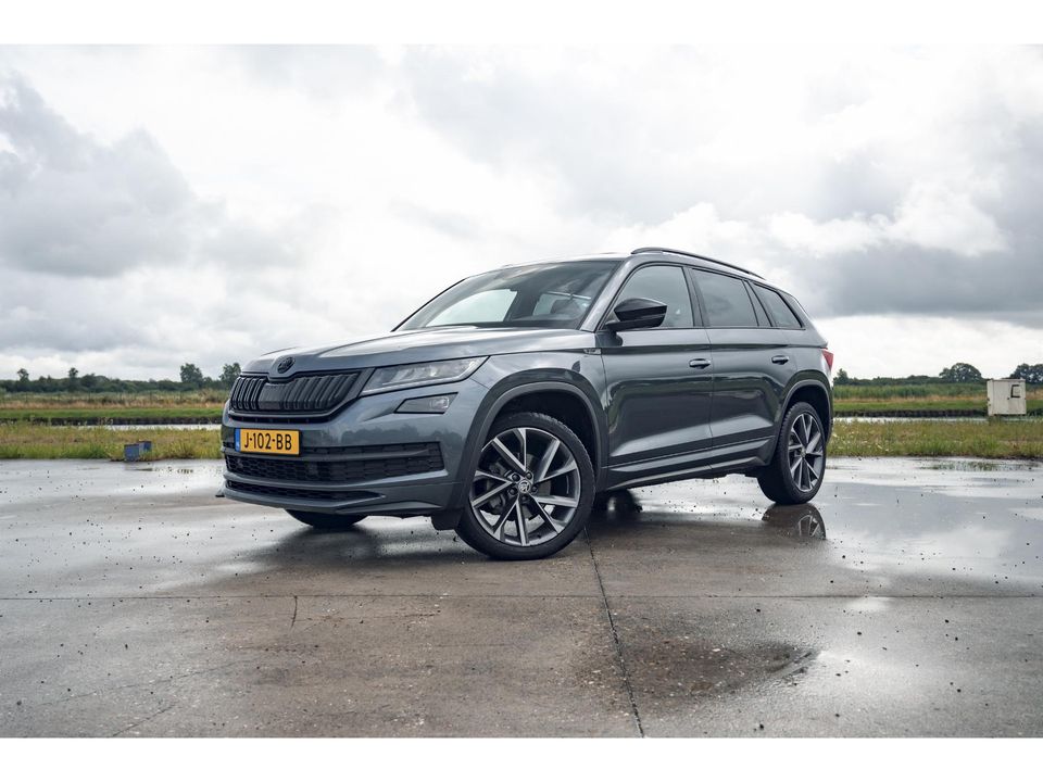 Škoda Kodiaq 1.5 TSI Sportline Business 7p. | VOL LEDER | PANO | TREKHAAK | ADAPTIVE CRUISE