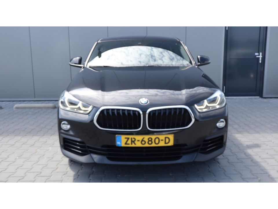 BMW X2 sDrive20i Hi.Ex.Ed. | Head up | Leder | 19 Inch | Media