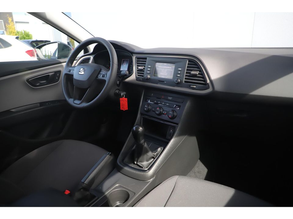 SEAT León ST 1.0 EcoTSI Reference 116PK Radio Bluetooth 16 inch LMV PDC