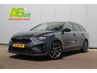 Kia Ceed 1.4 T-GDI GT-Line 140PK Automaat Panoramadak Half Leder Trekhaak Navigatie Achteruitrijcamera Clima Stuur & Stoelverwarming Full LED Keyless Entry