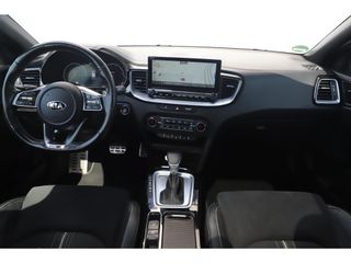 Kia Ceed 1.4 T-GDI GT-Line 140PK Automaat Panoramadak Half Leder Trekhaak Navigatie Achteruitrijcamera Clima Stuur & Stoelverwarming Full LED Keyless Entry