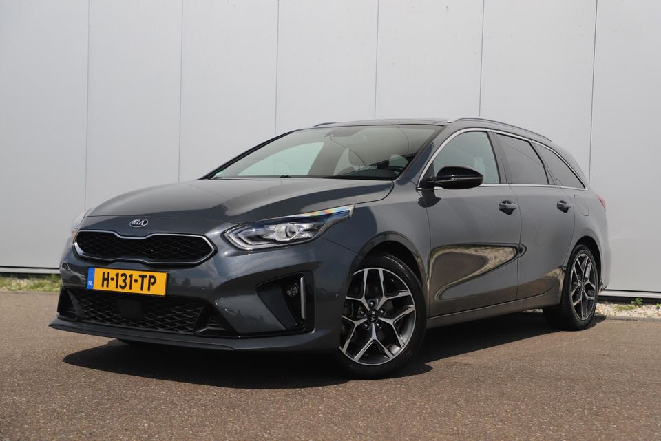 Kia ProCeed 1.4 T-GDI GT-Line 140PK Automaat Panoramadak Half Leder Trekhaak Navigatie Achteruitrijcamera Clima Stuur & Stoelverwarming Full LED Keyless Entry