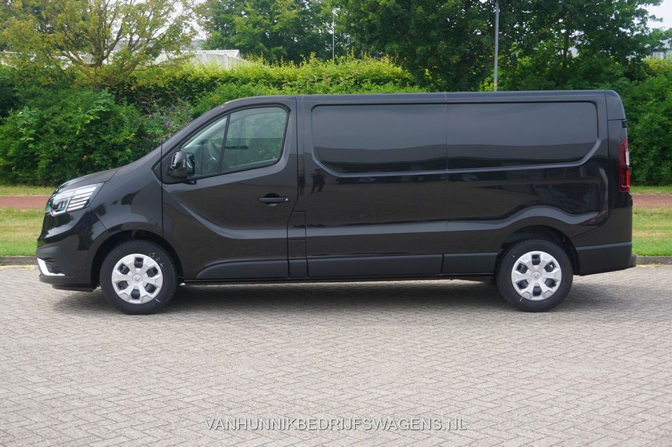 Renault Trafic T30 L2H1 130 PK Climate, Cruise, Navi, Camera, LED!! NR. 927