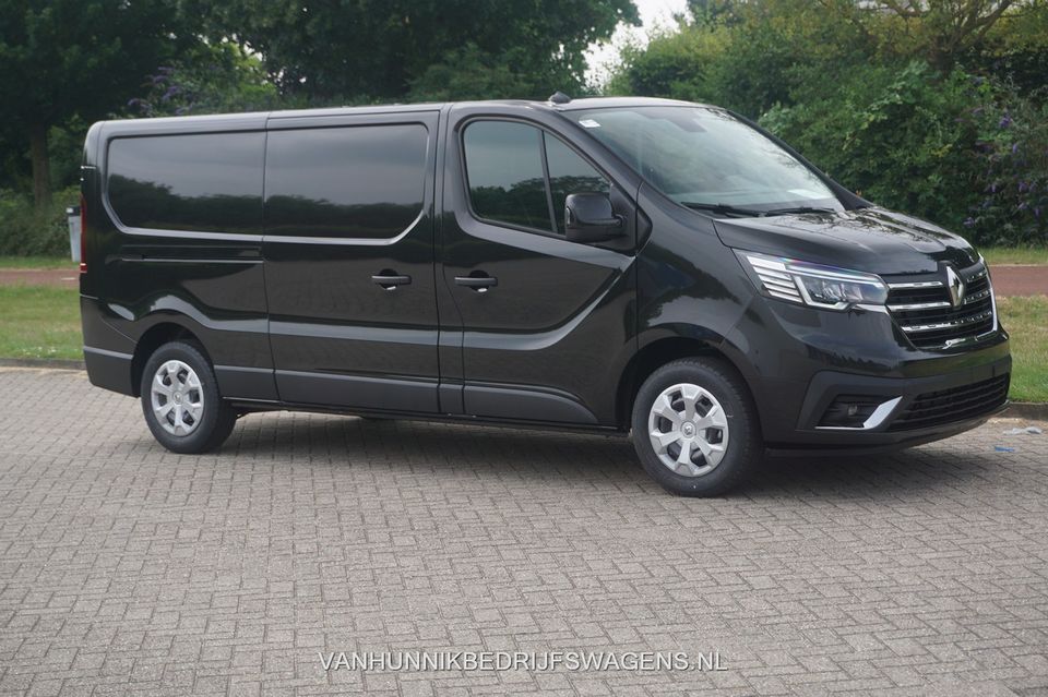 Renault Trafic T30 L2H1 130 PK Climate, Cruise, Navi, Camera, LED!! NR. 927