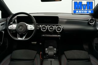 Mercedes-Benz CLA 200 Business Solution AMG|PANO|NL|SFEERVERLICHTING