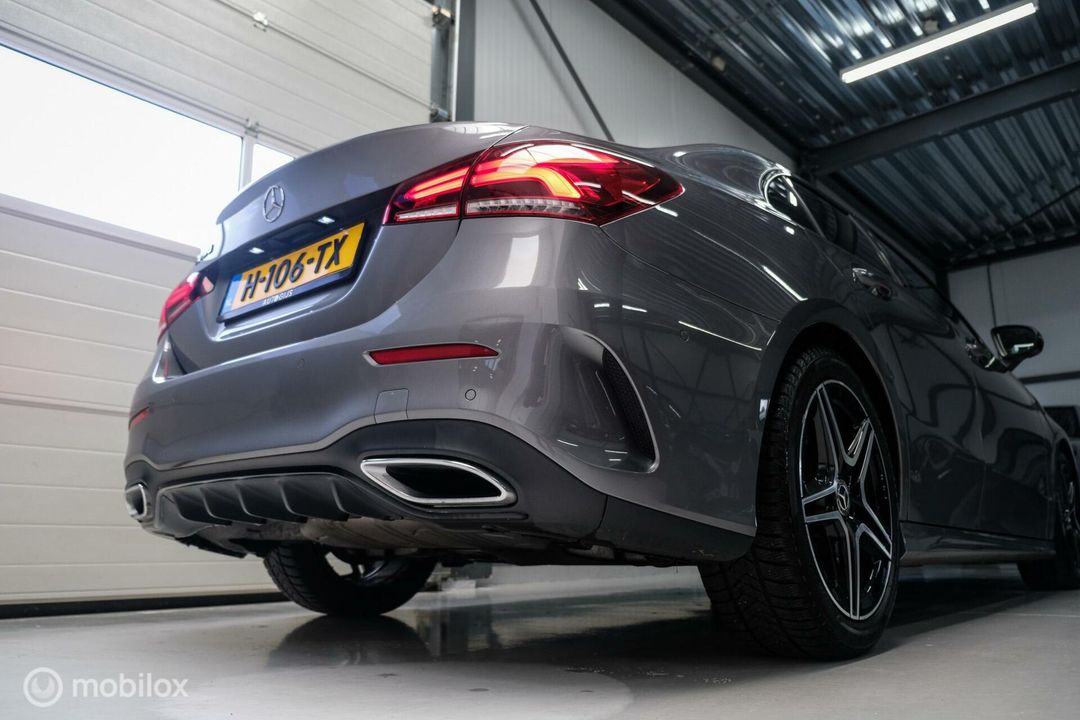 Mercedes-Benz A-Klasse 180 Business Solution AMG | Camera | Alcantara | NAP |