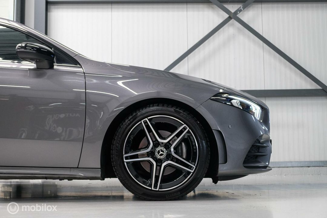 Mercedes-Benz A-Klasse 180 Business Solution AMG | Camera | Alcantara | NAP |