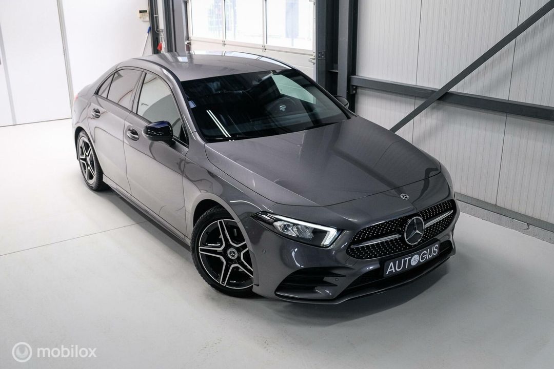 Mercedes-Benz A-Klasse 180 Business Solution AMG | Camera | Alcantara | NAP |