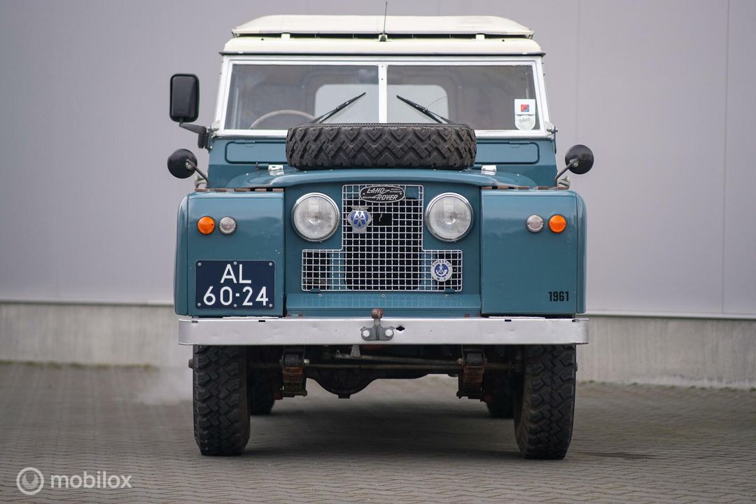 Land Rover 109 series 2a 11 2 1/4 METAL TOP 1961