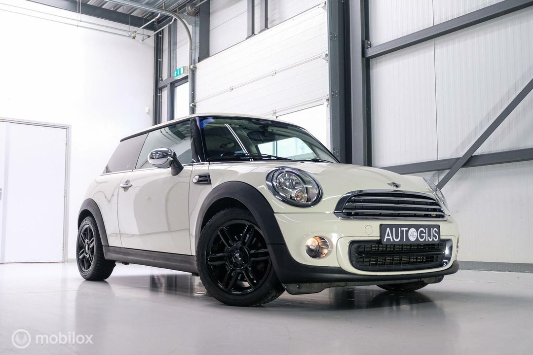 MINI Mini 1.6 One Final Edition | Navigatie | Bluetooth | NAP | Lage km stand |