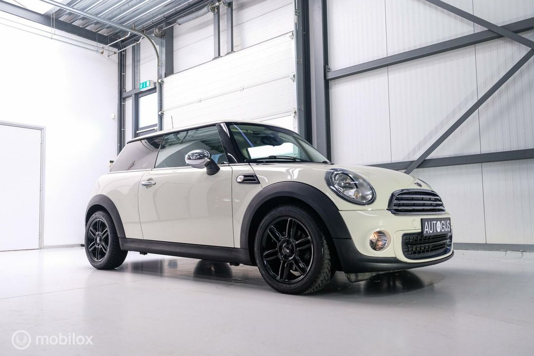 MINI Mini 1.6 One Final Edition | Navigatie | Bluetooth | NAP | Lage km stand |